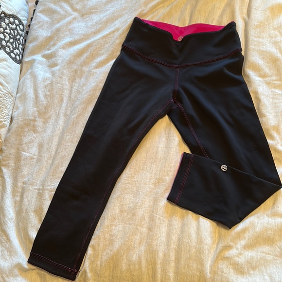 Lululemon Wunder Under Reversible Crop Leggings - Picture 2 of 5